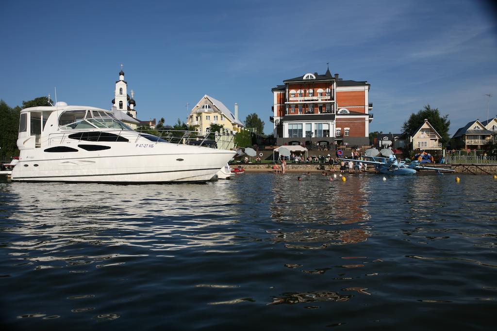 Hotel Dafna Sverdlovo Exterior photo